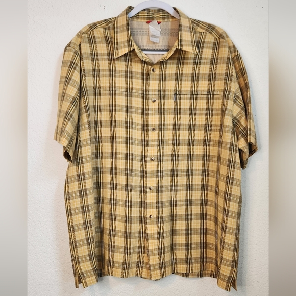 The North Face Men's Yellow and‎ Black Short Sleeve Outdoor Shirt, Size XL - Picture 1 of 9